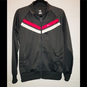 Women’s Nike Lightweight Jacket 🧥🎉